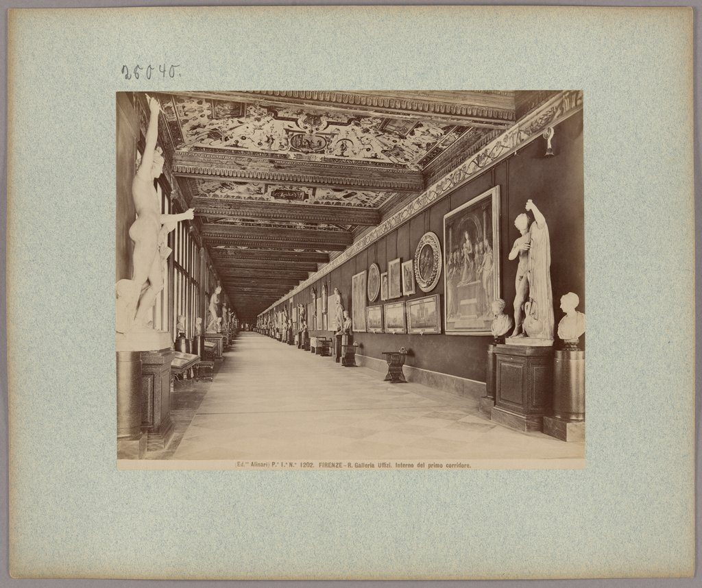 Firenze: R. Galleria Uffizi, Interno del primo corridore, No. 1202, Fratelli Alinari