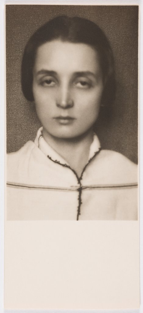 Porträt von Frau R., André Kertész