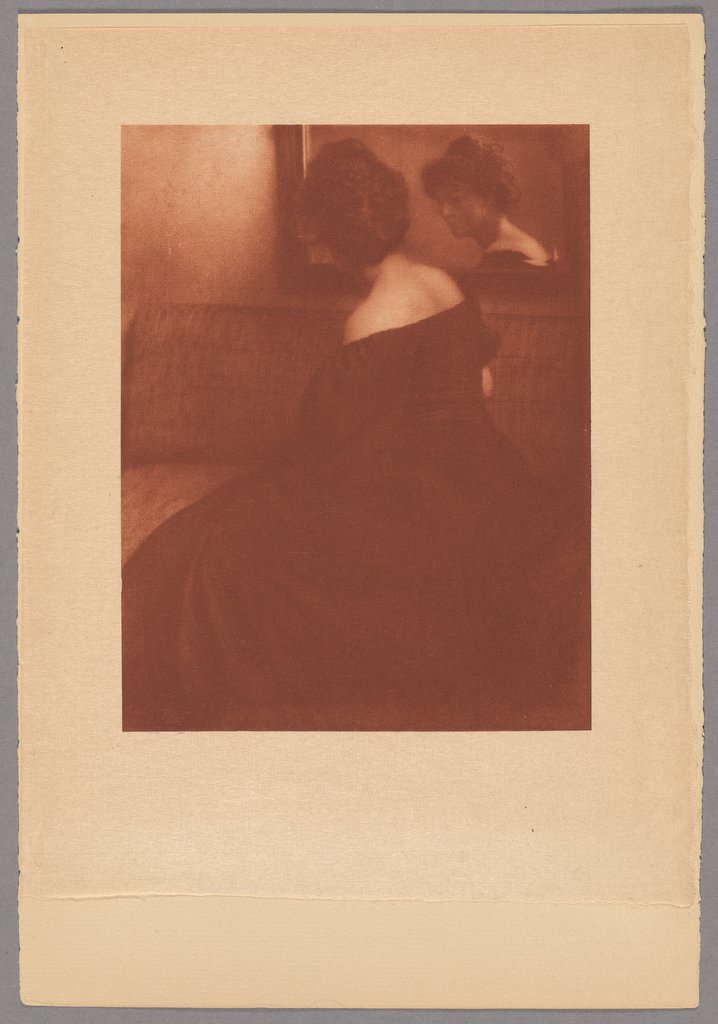 Lady in front of the mirror, Heinrich Kühn