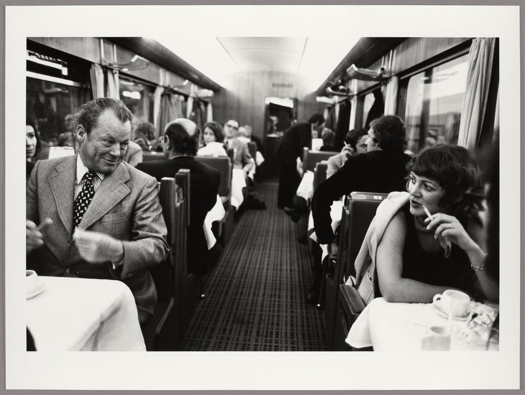 Willy Brandt im Speisewagen, Süddeutschland, Robert Lebeck