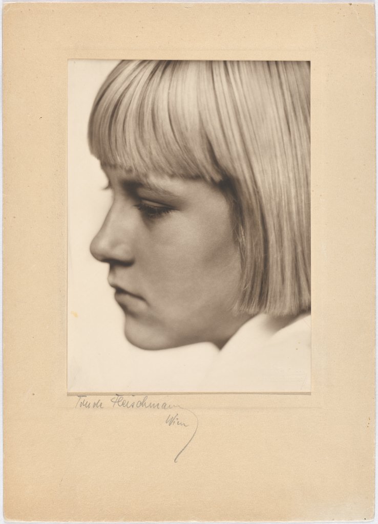 Untitled (Portrait of a Young Woman), Trude Fleischmann
